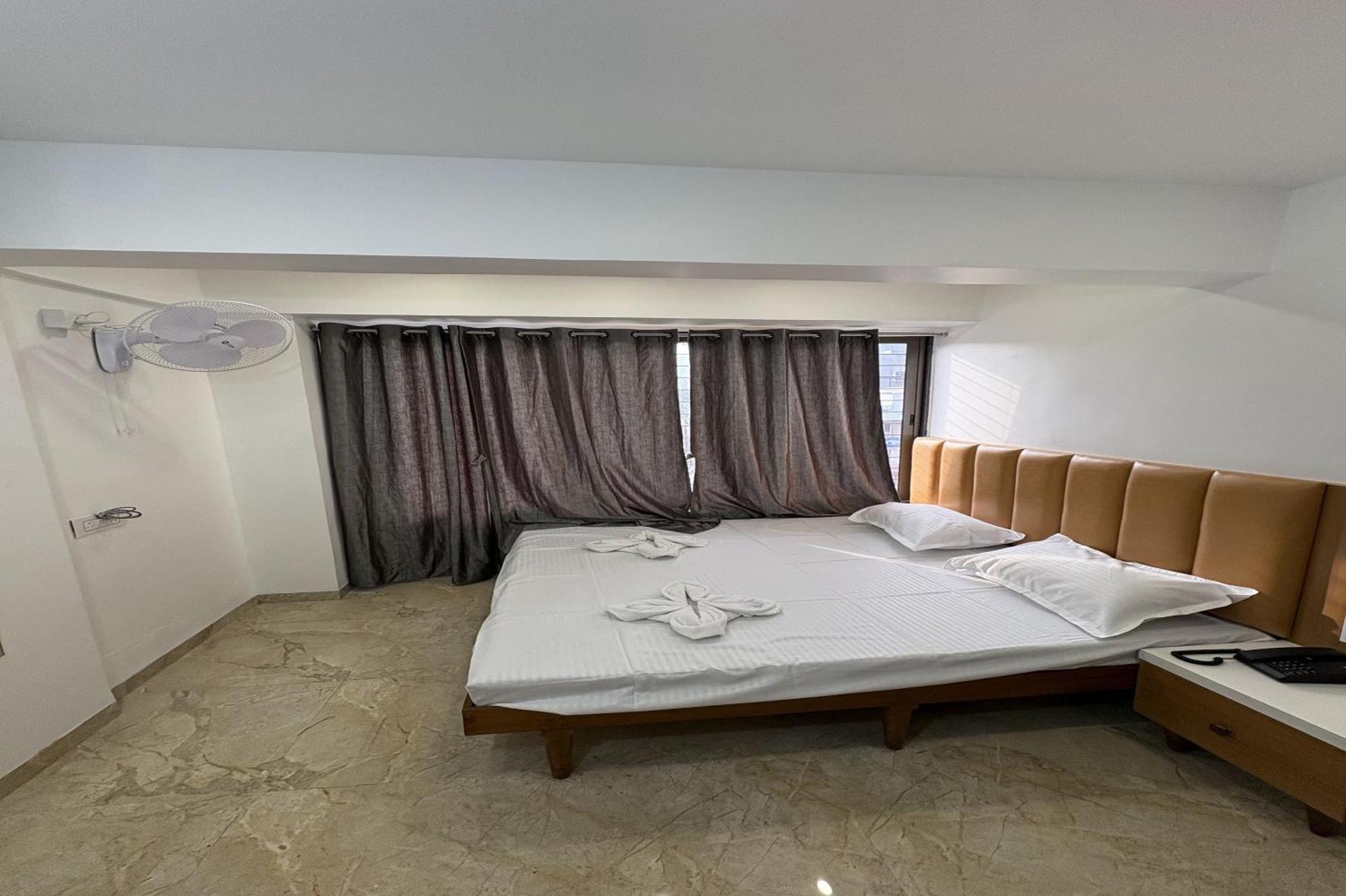 Hotel Ruchi Executive Satara Dış mekan fotoğraf